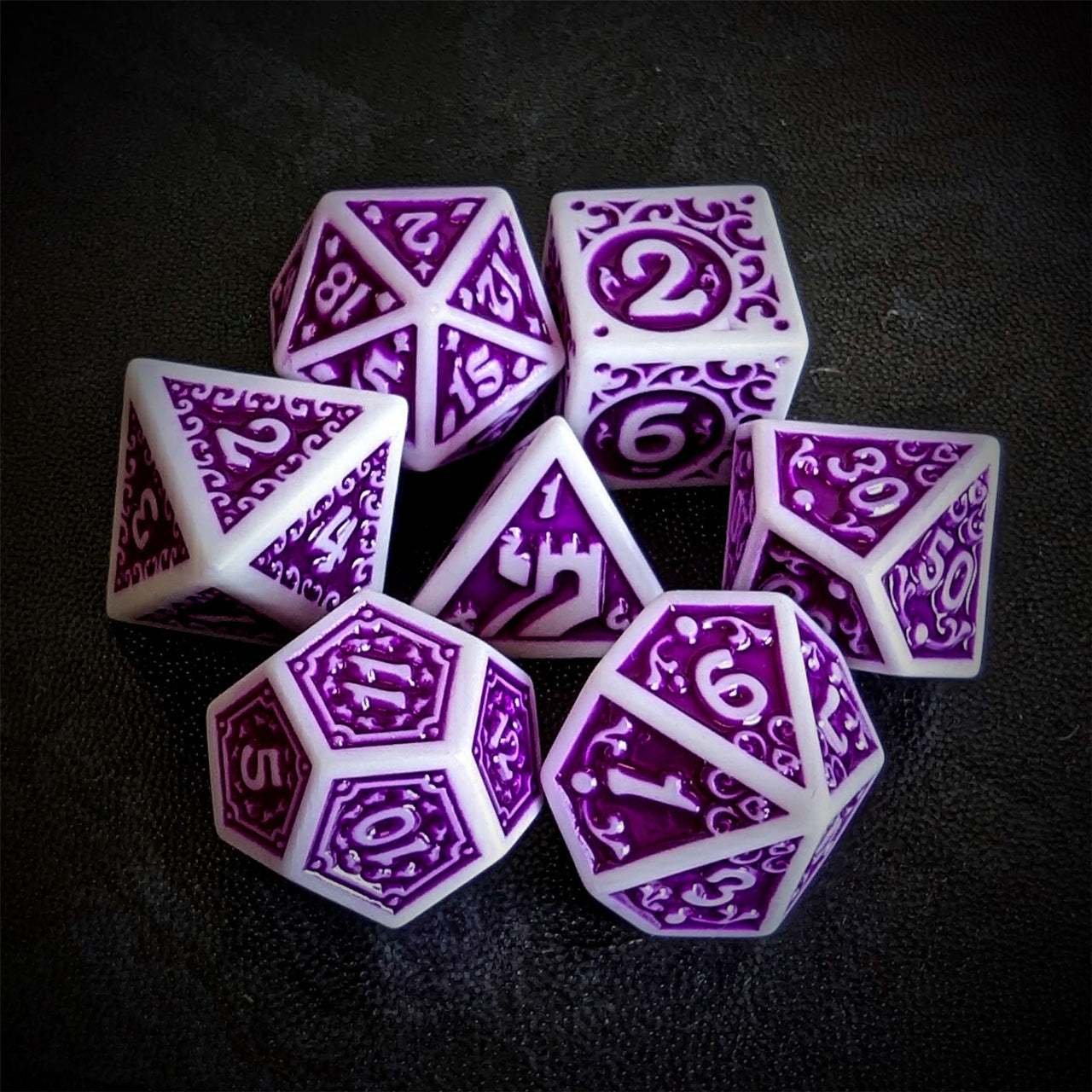 Purple Vines on White Acrylic - 7pcs RPG Full Dice Set Top