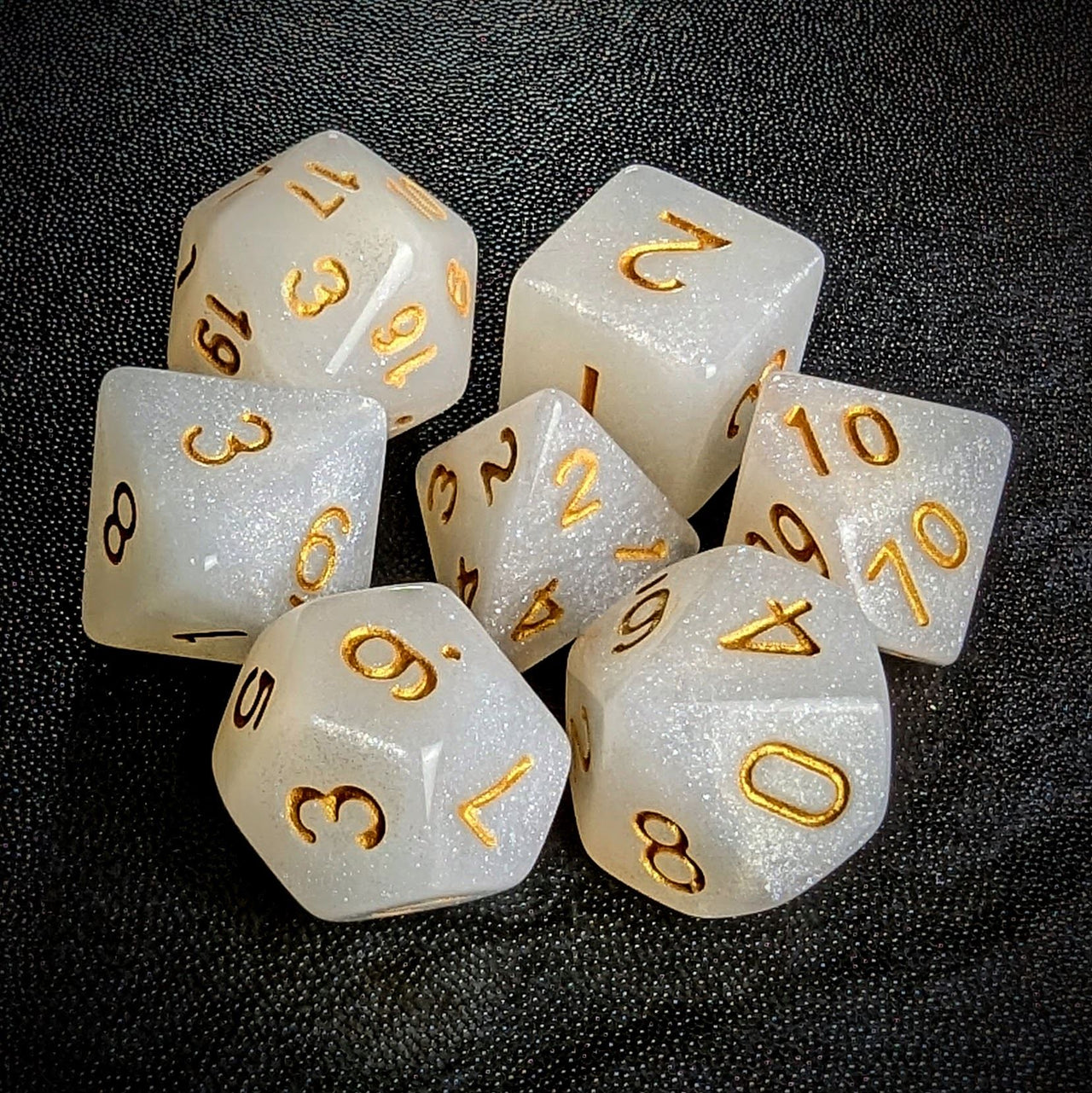 Glitter in White Acrylic - 7pcs RPG Full Dice Set Top