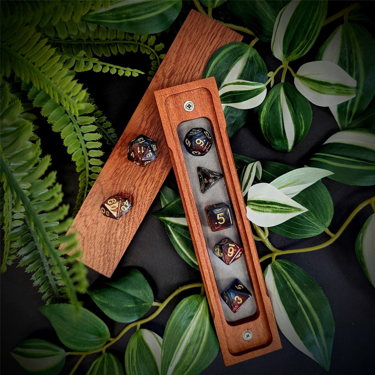 Glitter in Red & Blue Acrylic - 7pcs RPG Full Dice Set Box Setup