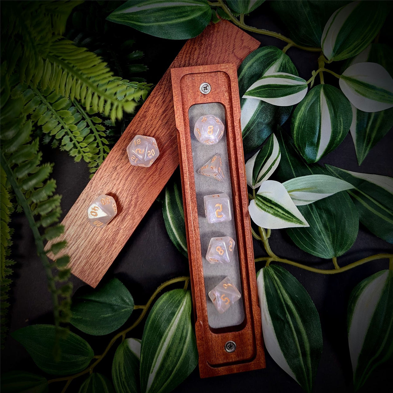 Glitter in White Acrylic with Gold Font - 7pcs RPG Full Dice Set Box Setup