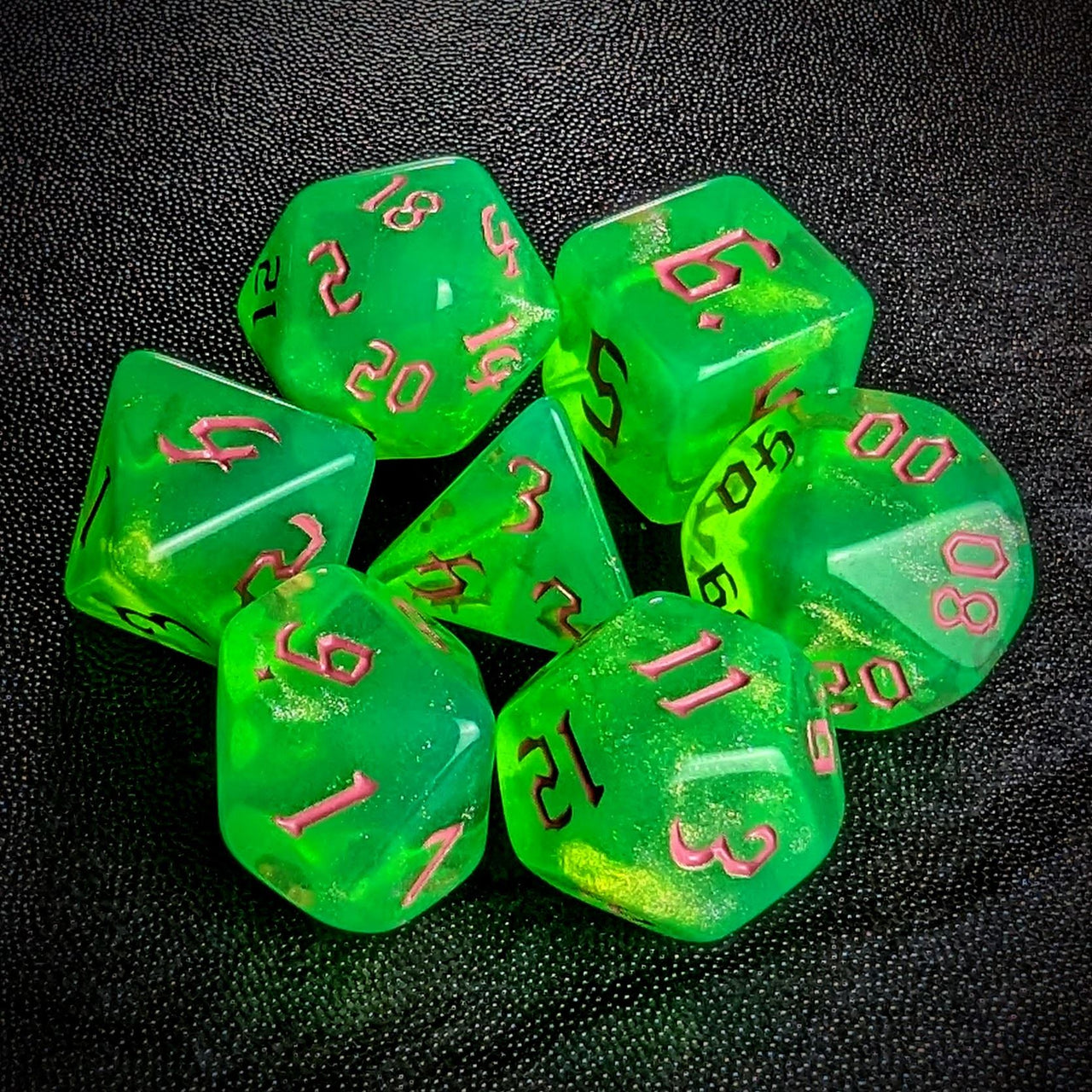Glitter in Green Acrylic - 7pcs RPG Full Dice Set Top