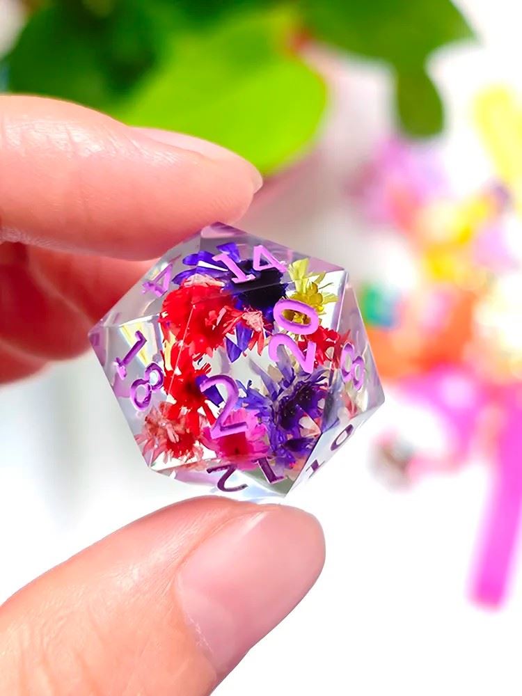 Flowers in Clear Filled Sharp Resin - 7pcs RPG Dice Set