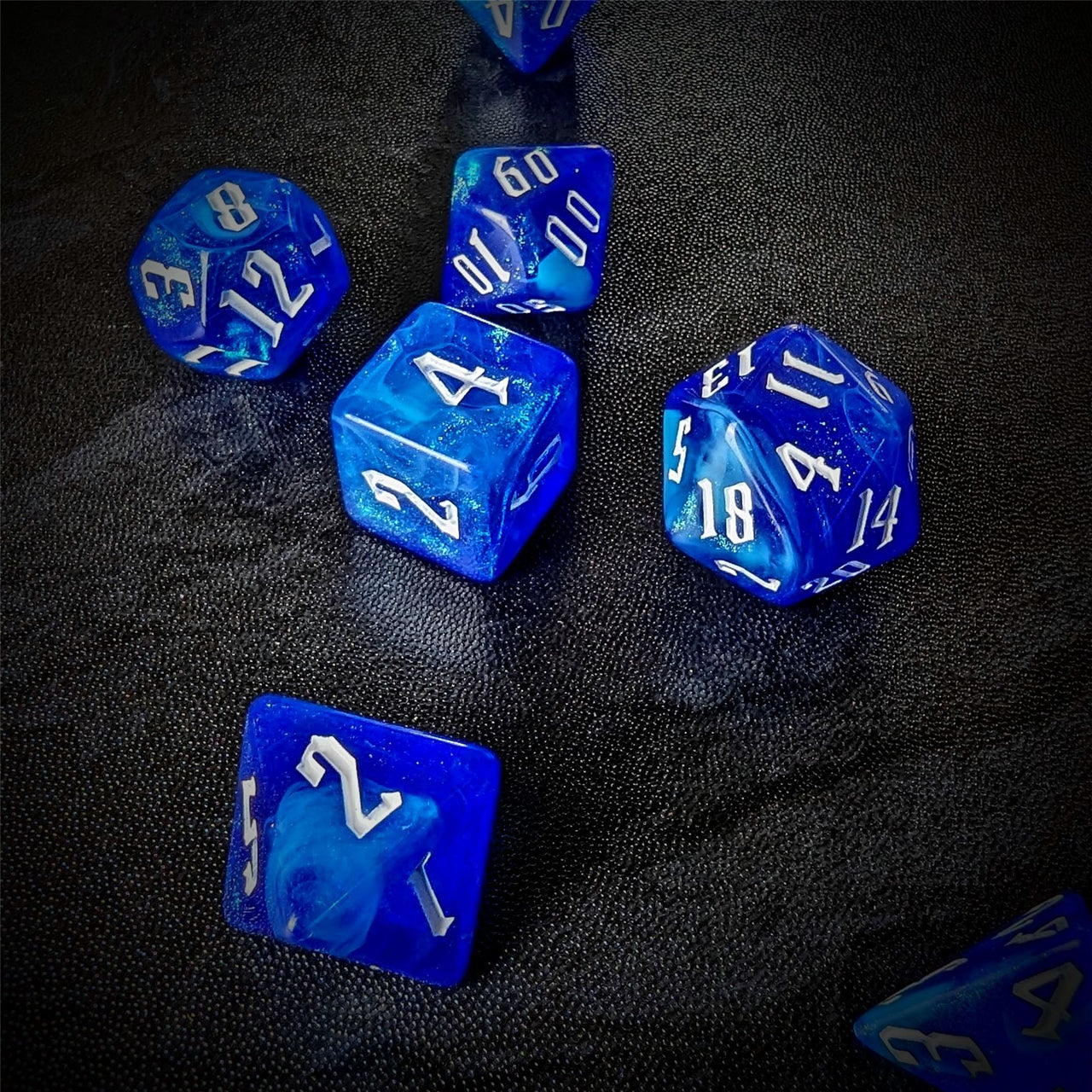 Glitter in Blue & White Acrylic - 7pcs RPG Full Dice Set Scatter