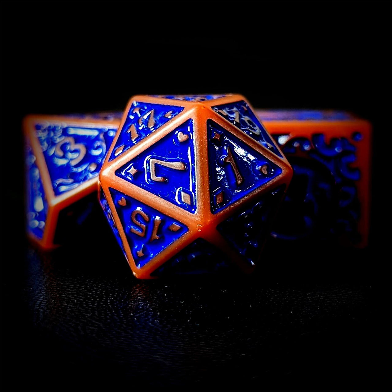 Blue Vines on Brown Acrylic - 7pcs RPG Full Dice Set Close