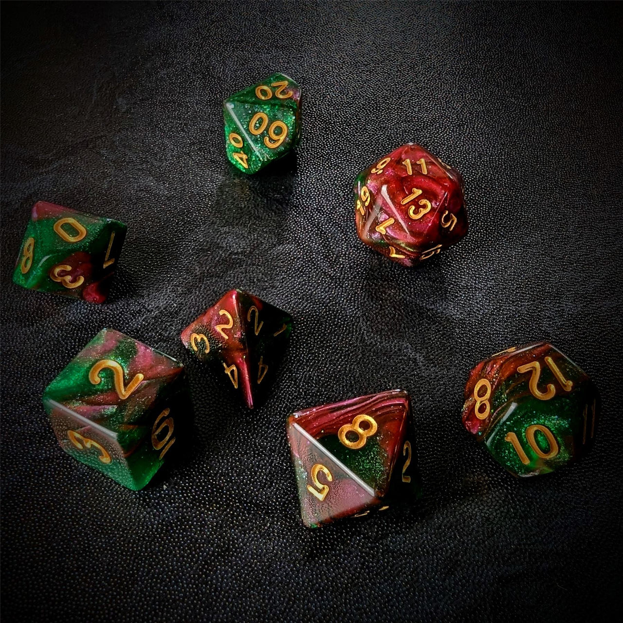 Glitter in Red & Green Acrylic - 7pcs RPG Full Dice Set Scatter