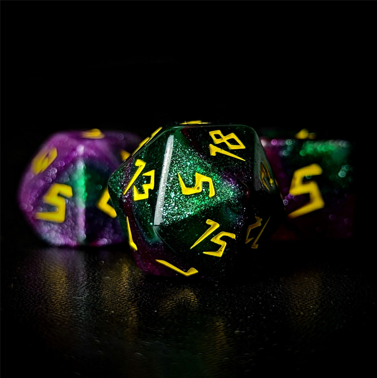 Glitter in Purple & Green Acrylic - 7pcs RPG Full Dice Set Close