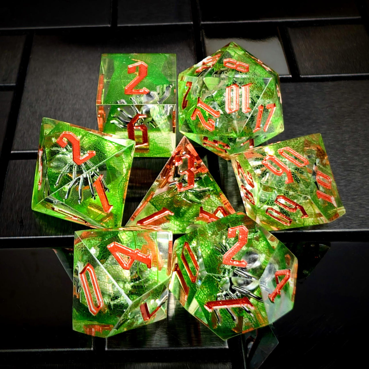 Spider in Clear & Green Filled Sharp Resin - 7pcs RPG Dice Set