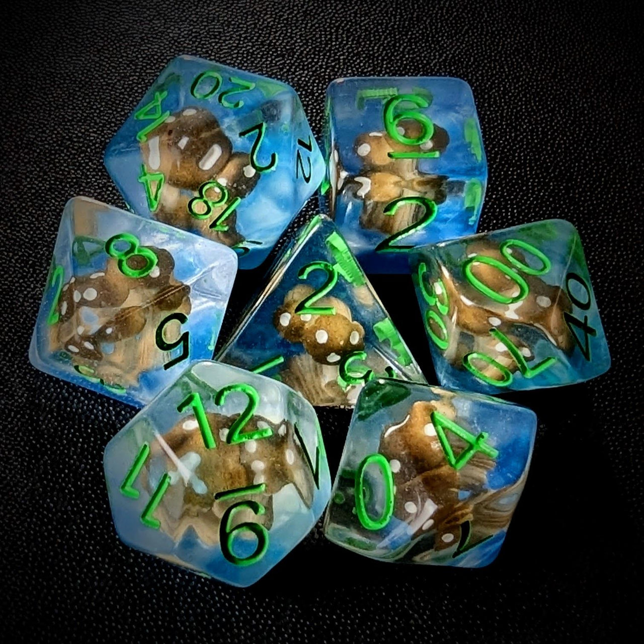 Brown Mashroom in Clear & Blue Resin - 7pcs RPG Full Dice Set