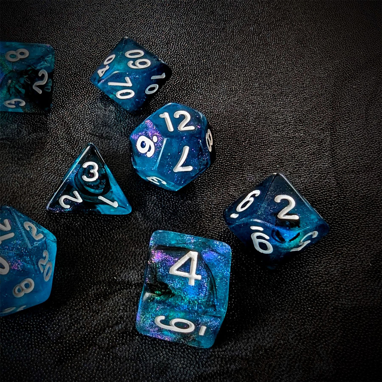 Glitter in Blue & Black Acrylic - 7pcs RPG Full Dice Set