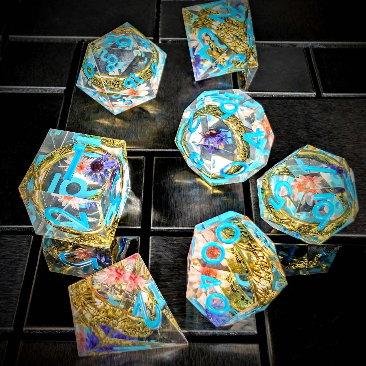 7pcs Dice Sharp Filled Gold Ring Flowers Blue Font Blue Clear