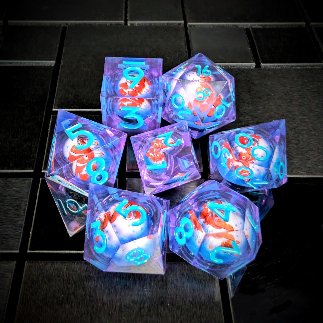 7pcs Dice Sharp Filled Liquid Fish Blue Font Blue Clear