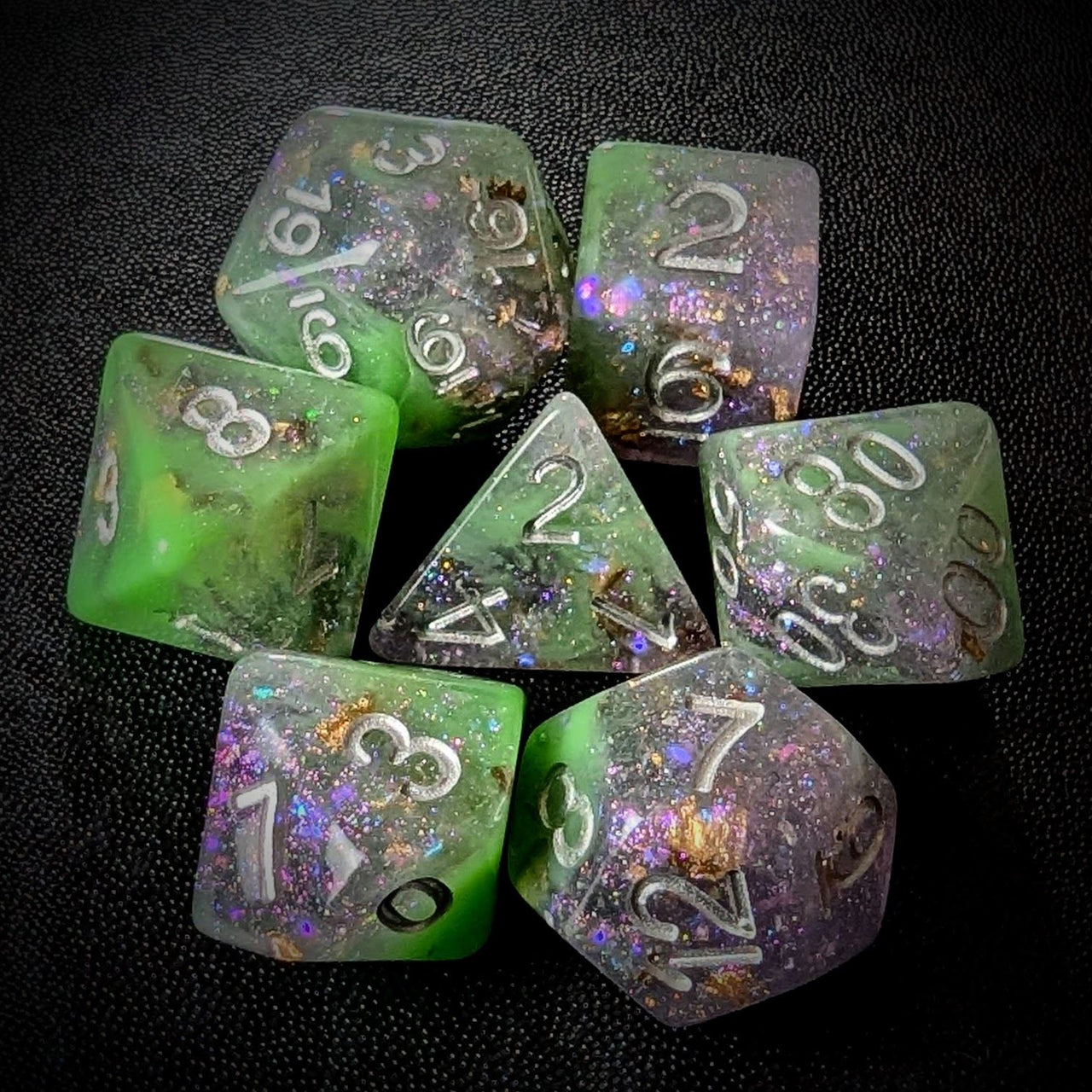 Glitter in Purple & Green Resin - 7pcs RPG Full Dice Set