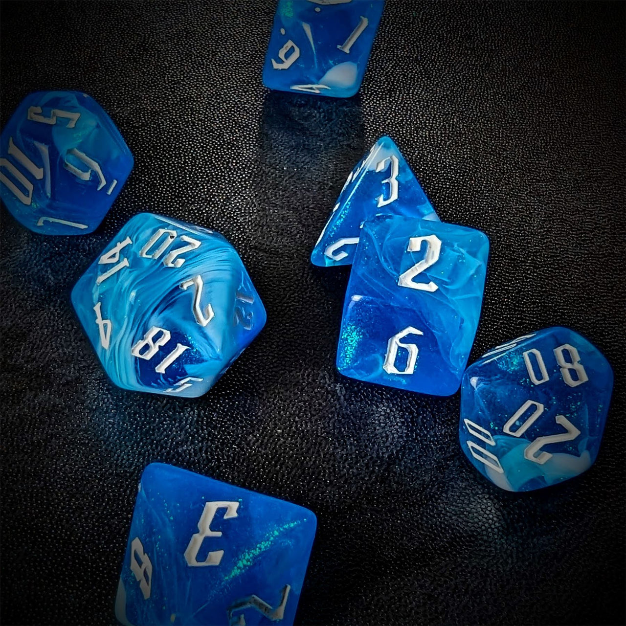 Glitter in Blue & White Acrylic - 7pcs RPG Full Dice Set Scatter