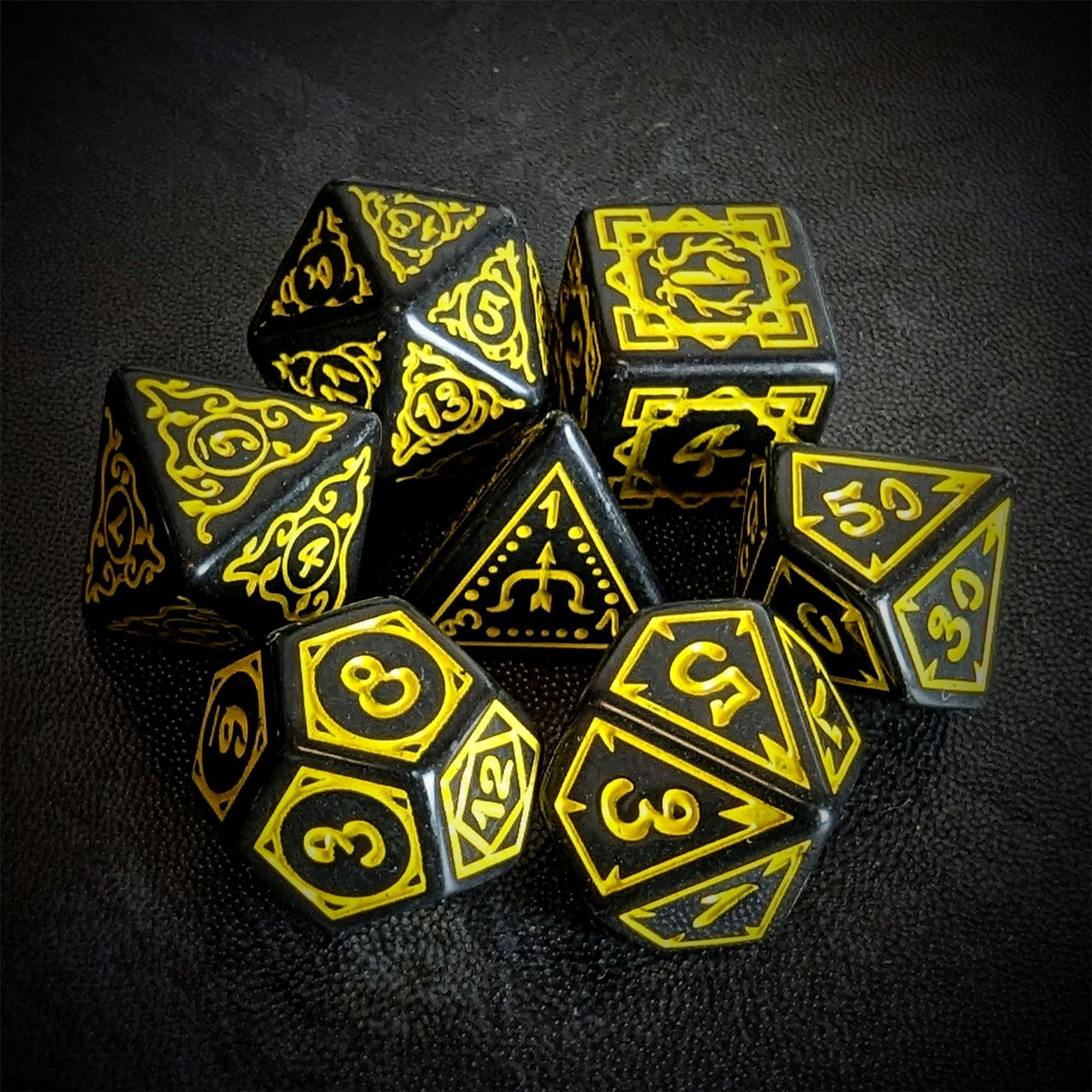 Yellow Vines on Black Acrylic - 7pcs RPG Full Dice Set Scatter