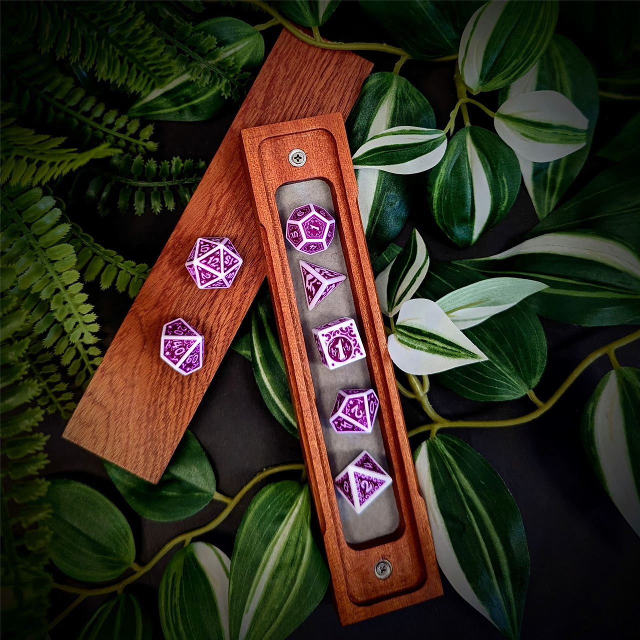 Purple Vines on White Acrylic - 7pcs RPG Full Dice Set
