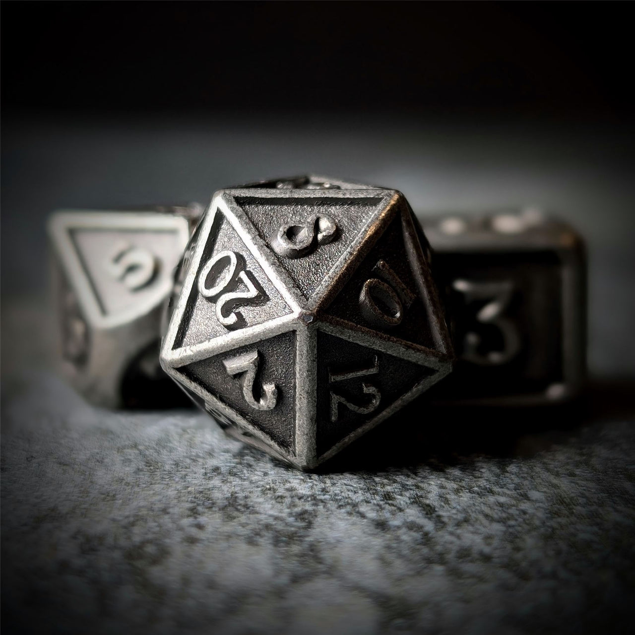 Brushed Worn Silver Metal - 7pcs RPG Dice Set