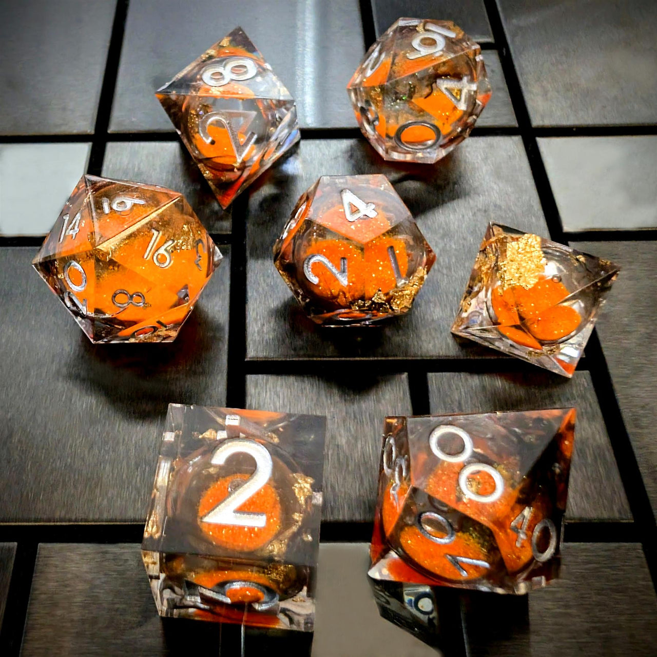 7pcs Dice Sharp Filled Liquid Glow Silver Font Foil Orange Clear