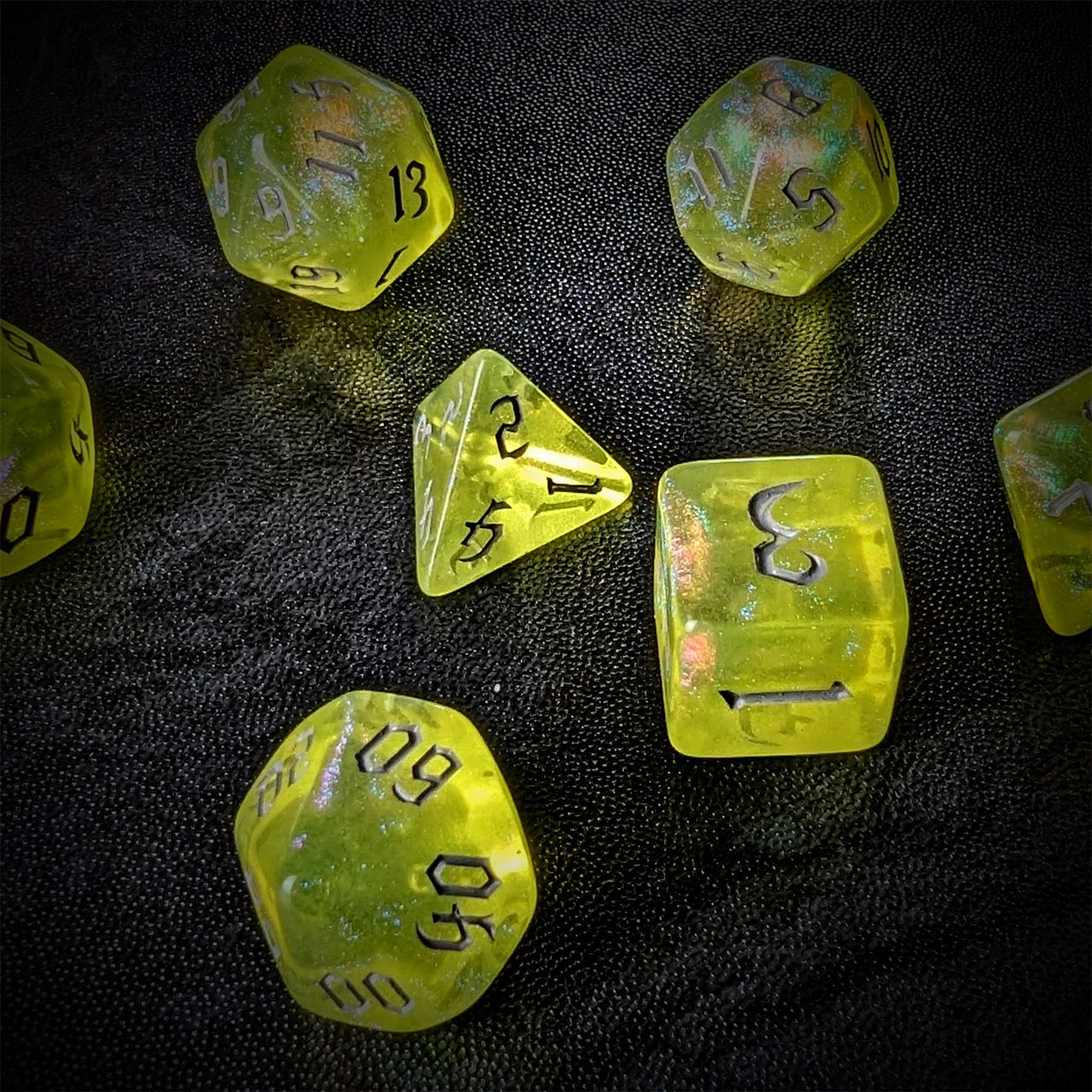 Glitter in Yellow Acrylic - 7pcs RPG Full Dice Set Scatter