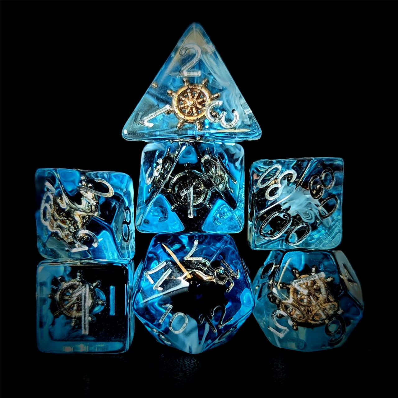 Helm in Clear & Blue Resin - 7pcs RPG Full Dice Set