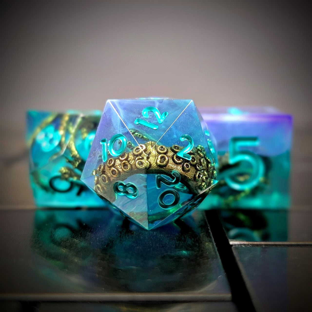 7pcs Dice Sharp Filled Tentacle Blue Font Blue