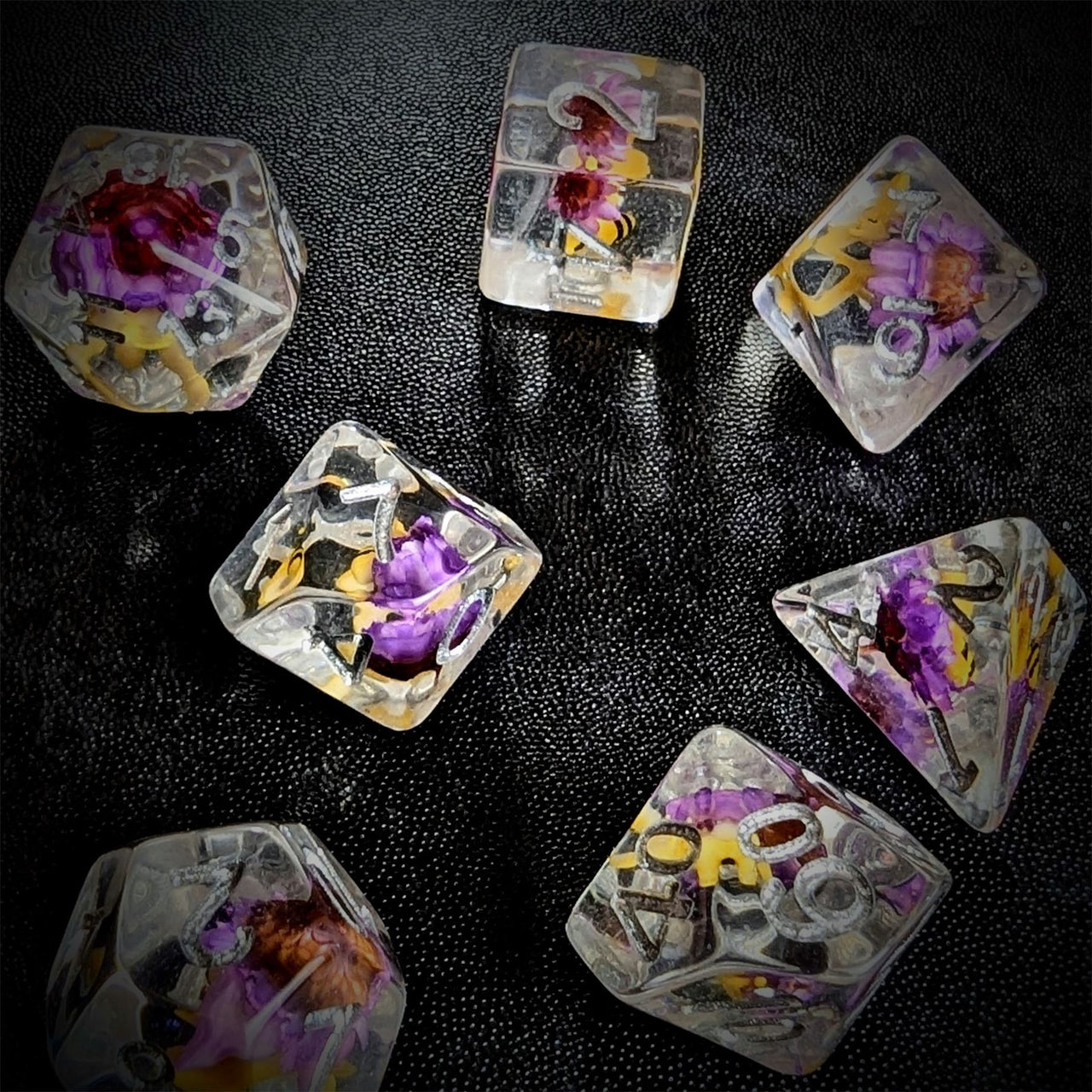 Bumble Bee in Clear Resin - 7pcs RPG Full Dice Set