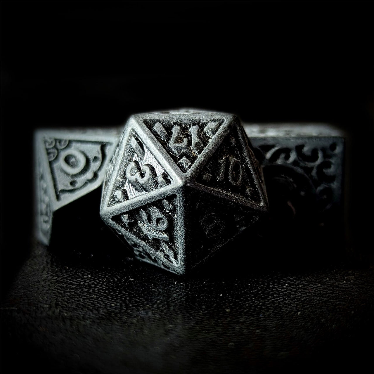 Black Lattice on White Acrylic - 7pcs RPG Full Dice Set