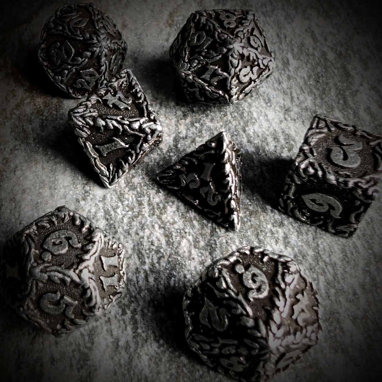 7pcs Dice Metal Druid Vine Wash Silver