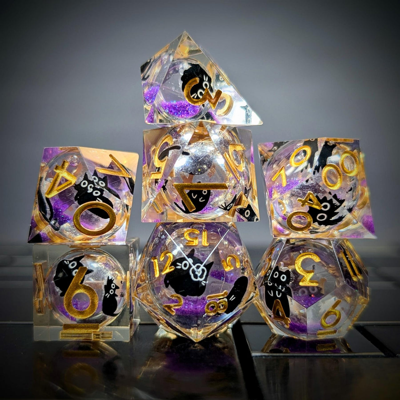 7pcs Dice Sharp Filled Liquid Cat Gold Font Clear Purple