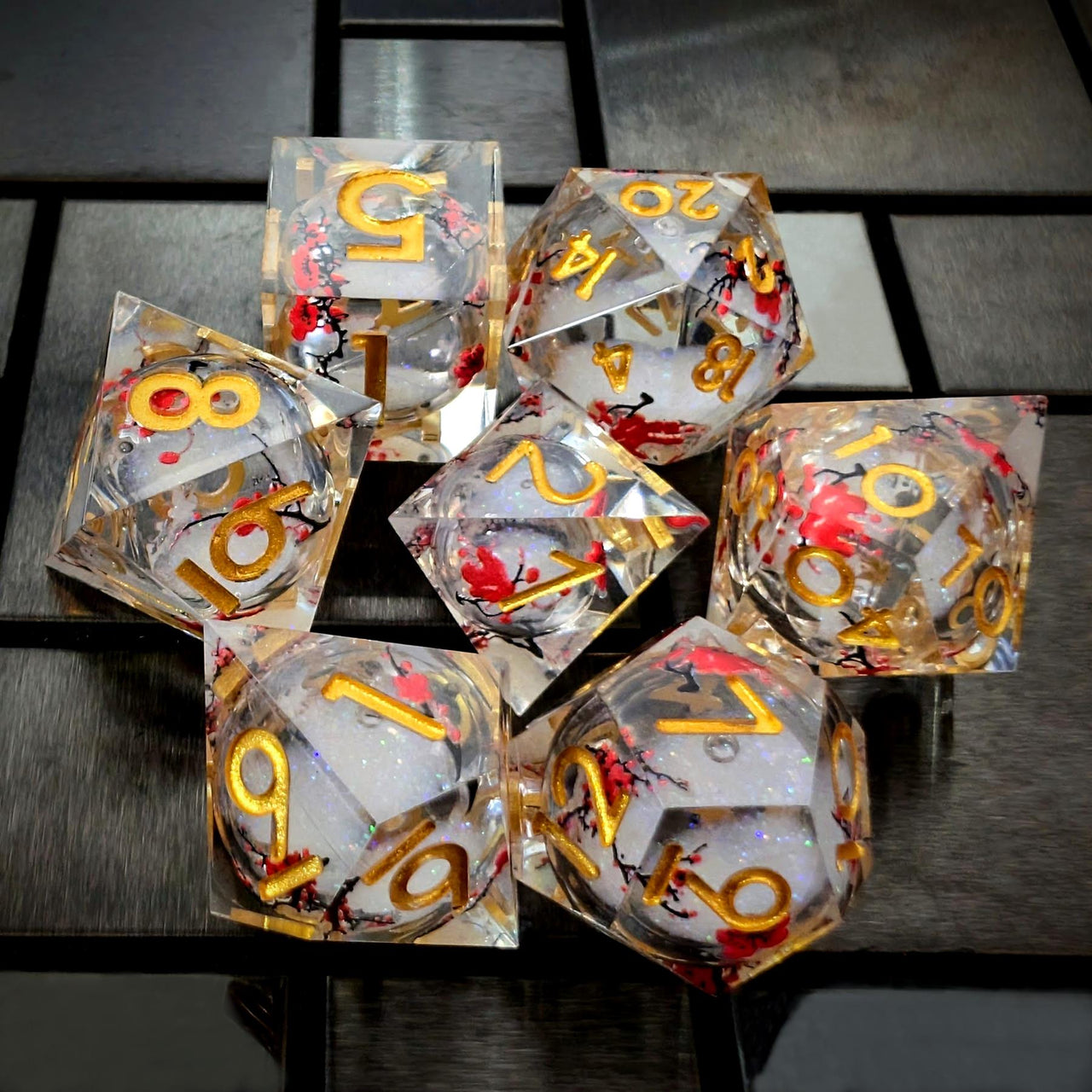 7pcs Dice Sharp Filled Liquid Wintersweet Flower Gold Font Red White