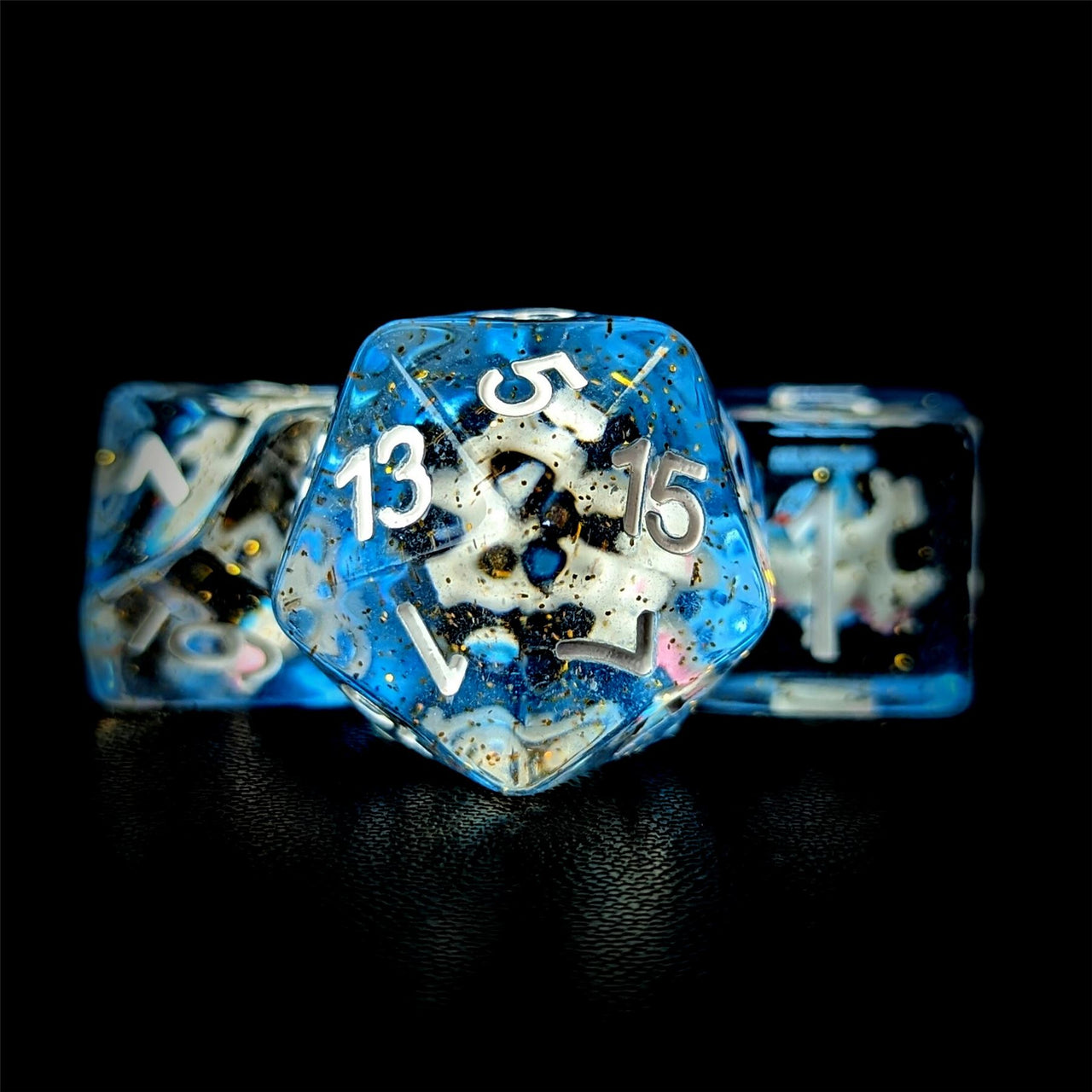 Unicorn in Clear & Blue Resin - 7pcs RPG Full Dice Set