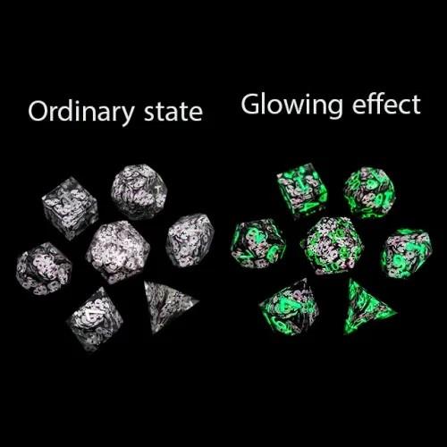 7pcs Dice Sharp Filled Glow Butterflies Silver Font Grey Pink