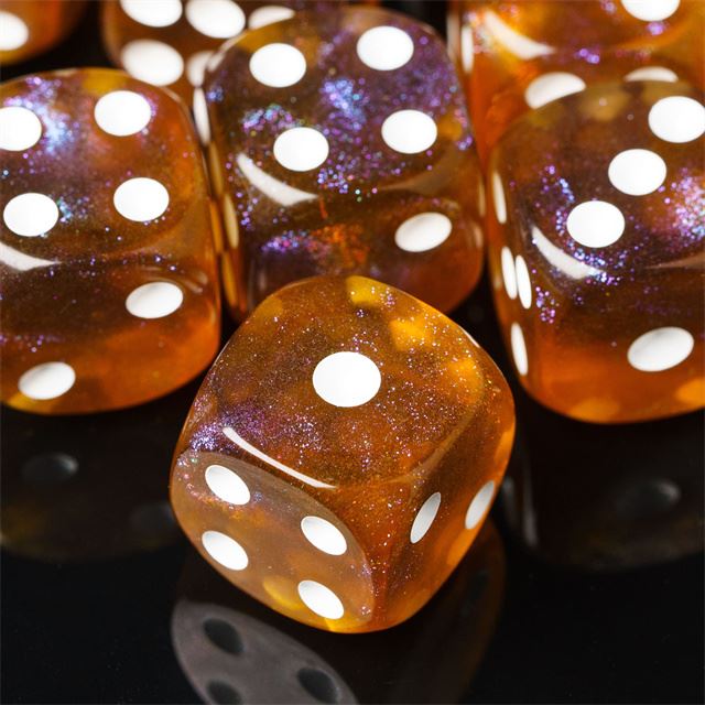 16mm Brown & Yellow Acrylic with Glitter - 6pcs D6 RPG Dice Set