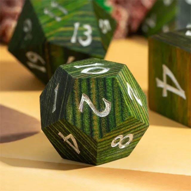 Worn Green Wood - 7pcs RPG Dice Set