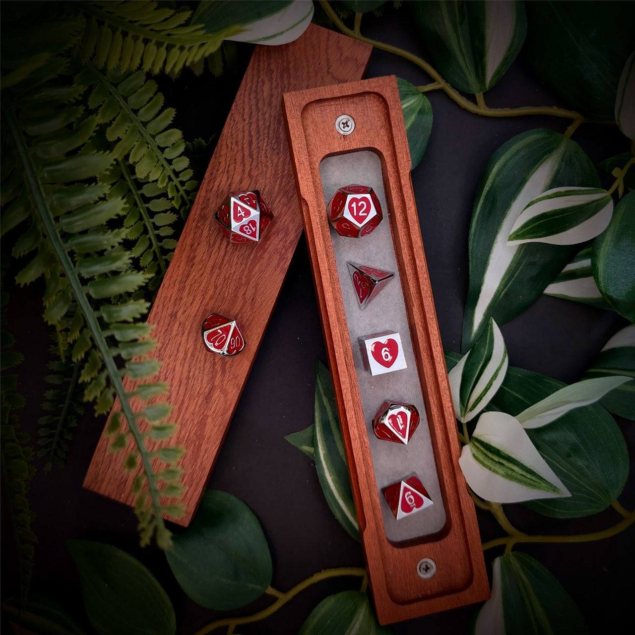 Red Heart Enamel in Silver Metal - 7pcs RPG Dice Set