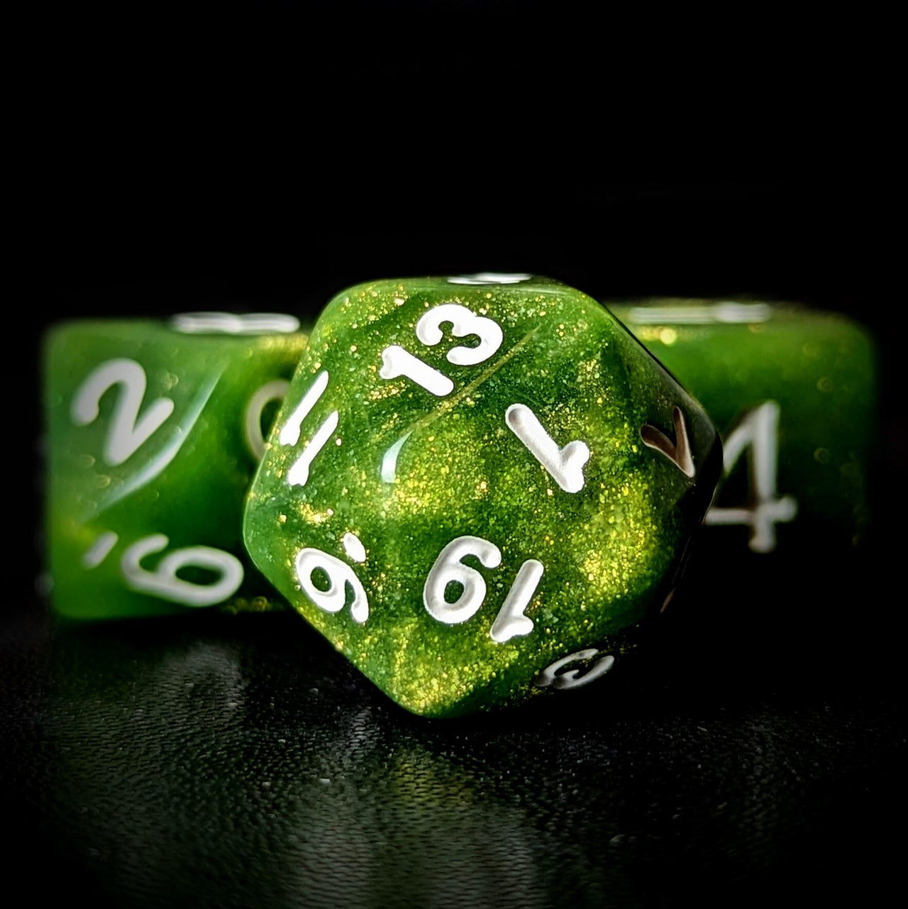 Glitter in Green Acrylic - 7pcs RPG Full Dice Set Close