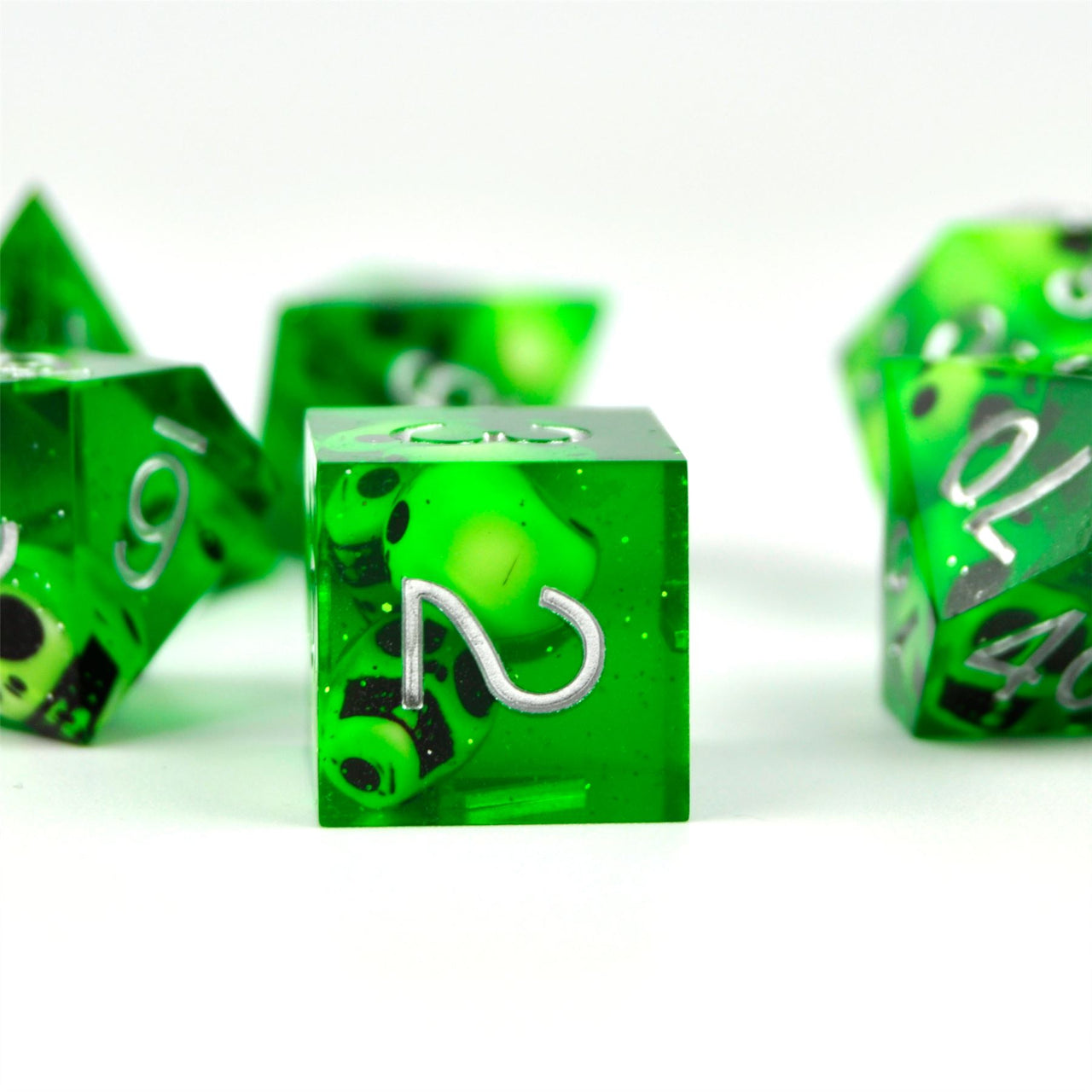 Skull in Green Filled Sharp Resin - 7pcs RPG Dice Set