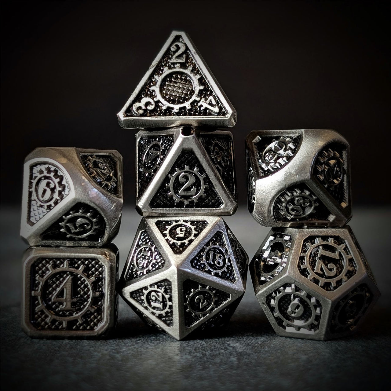 Gear in Silver Metal - 7pcs RPG Dice Set