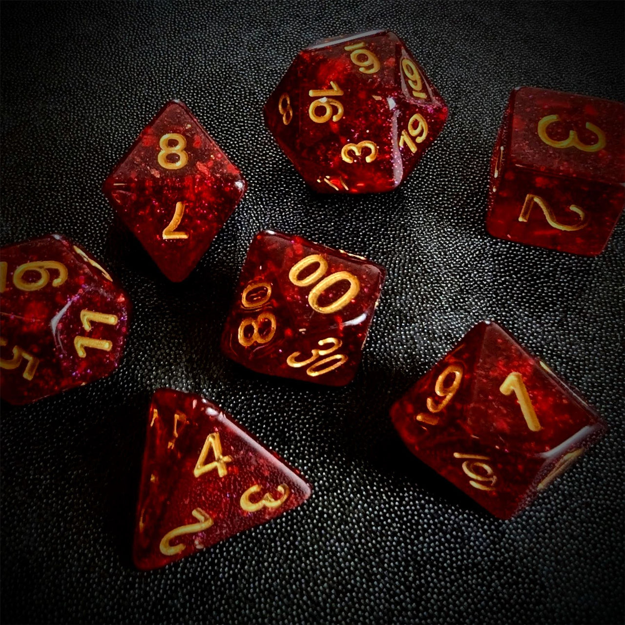 Glitter in Red Resin - 7pcs RPG Full Dice Set