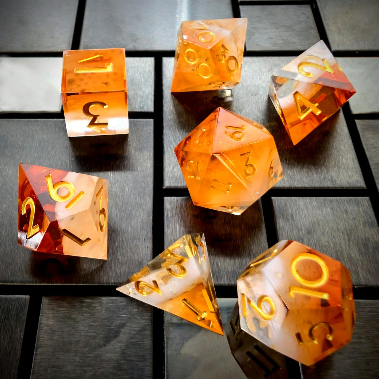 7pcs Dice Sharp Filled Beer Bubbles Gold Font White Orange