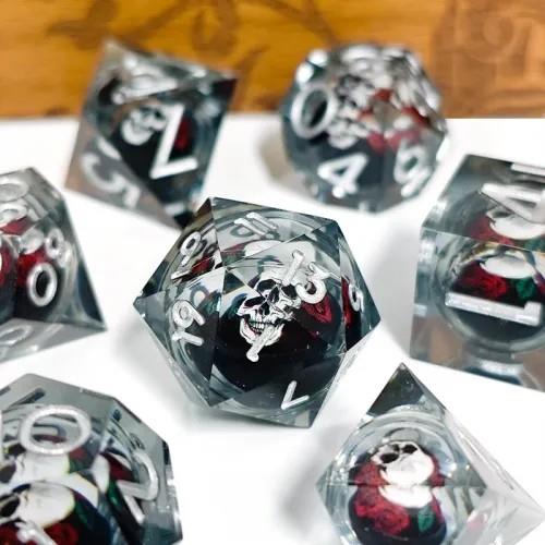 7pcs Dice Sharp Filled Liquid Skull Silver Font Black