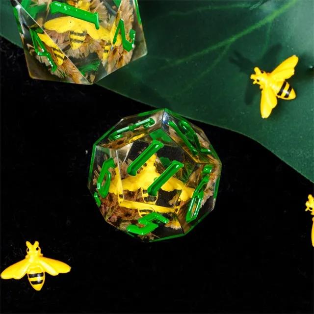 Bee in Clear & Yellow Filled Sharp Resin - 7pcs RPG Dice Set