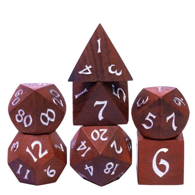 7pcs Dice Wooden Camwood White Font Red Brown