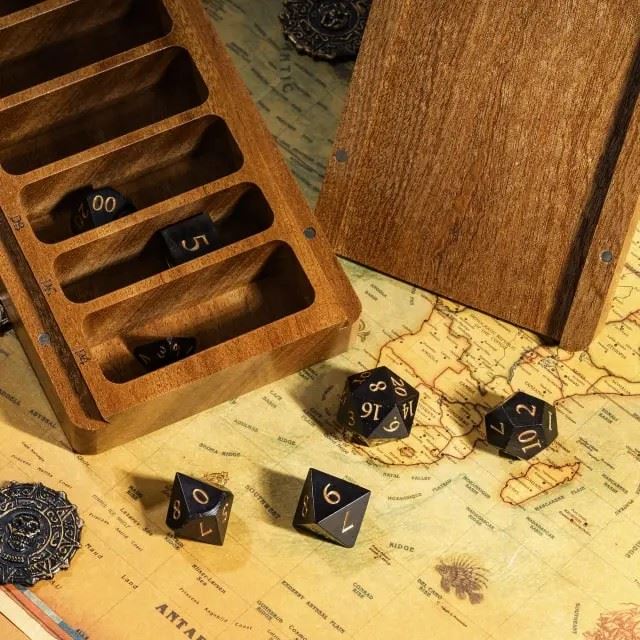 Sapele Wood with 7 Slots -  Magnetic Dice Storage