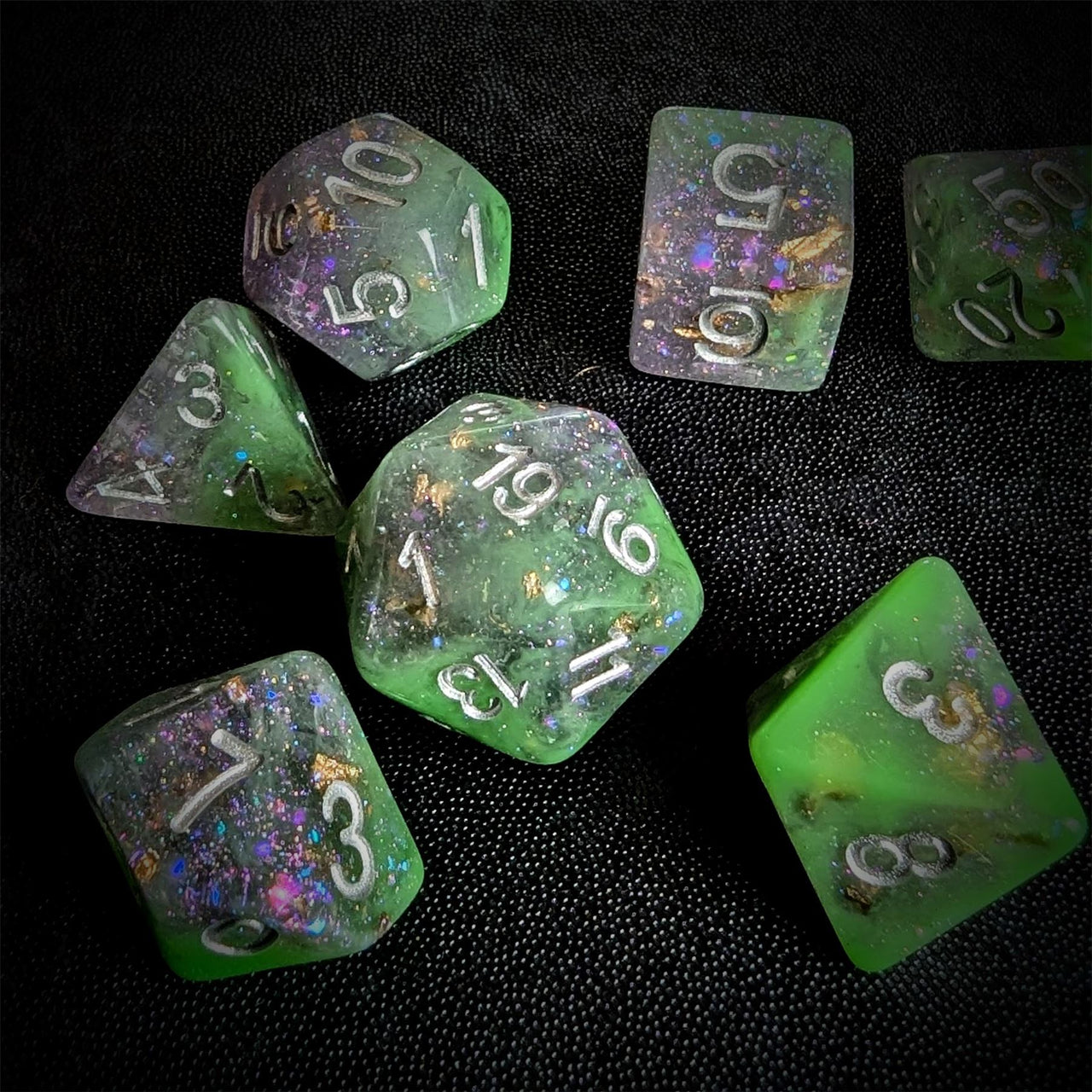 Glitter in Purple & Green Resin - 7pcs RPG Full Dice Set