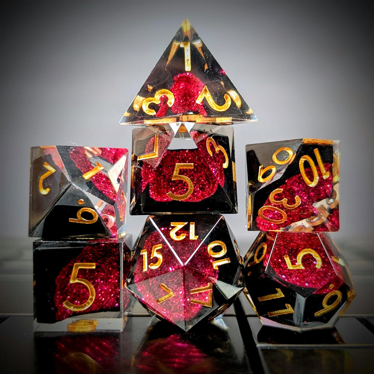 7pcs Dice Sharp Filled Gold Font Pink Pool Gold Seam Clear