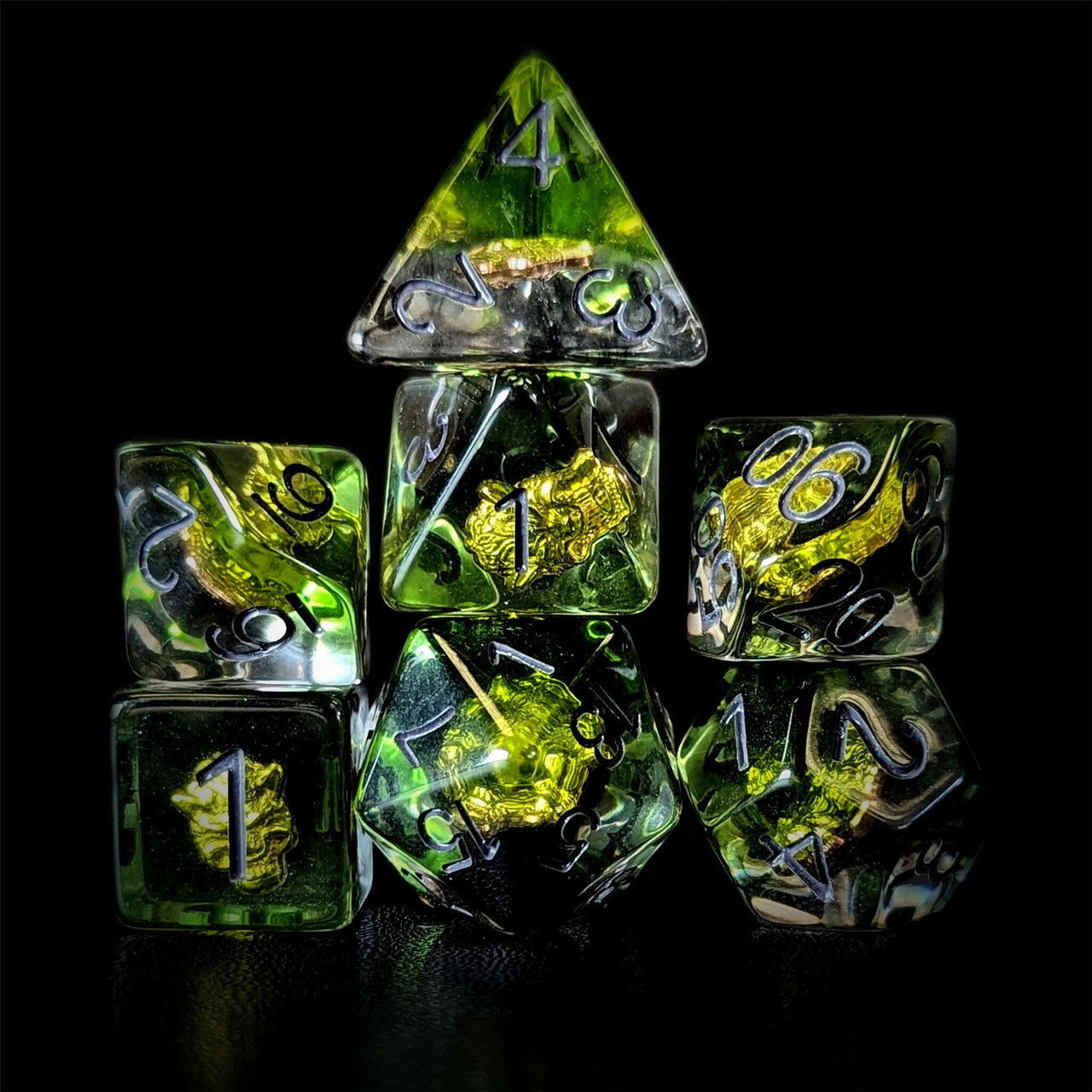 Wolf in Clear & Green Resin - 7pcs RPG Full Dice Set