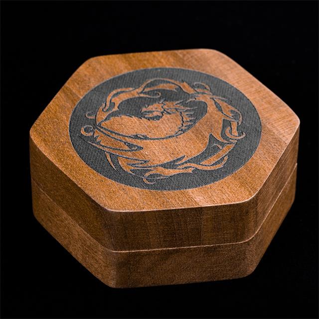 Dragon on Sapele Wood -  Hinged Dice Storage