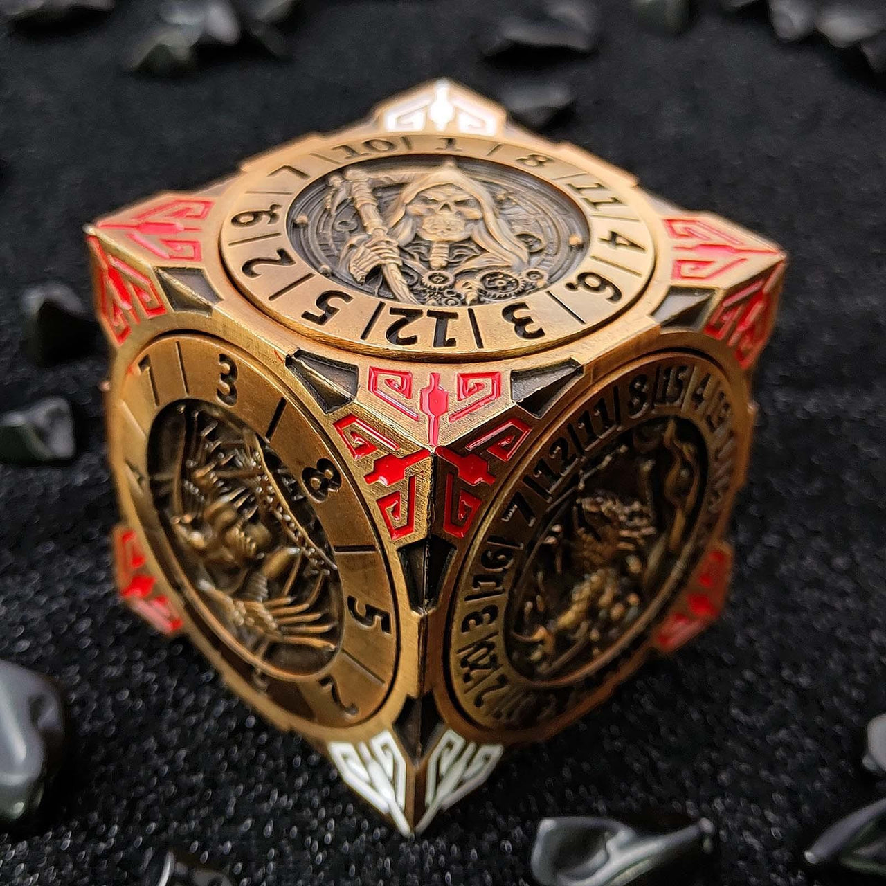 Dice Metal Spinner Cube Gold