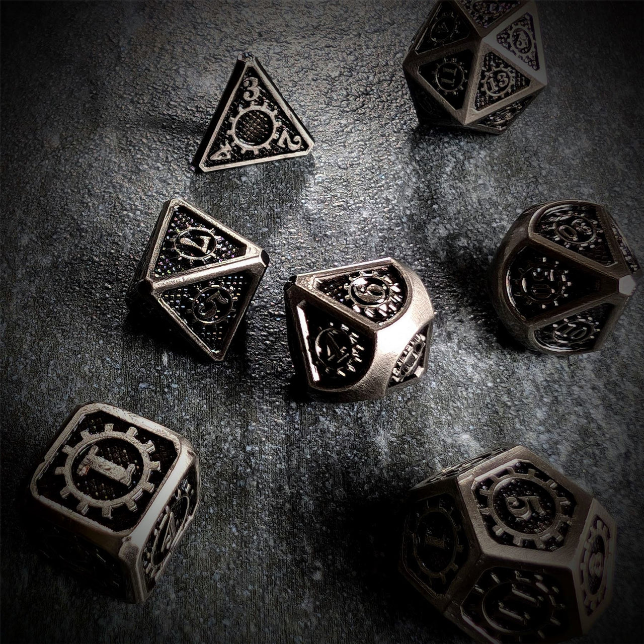 Gear in Silver Metal - 7pcs RPG Dice Set