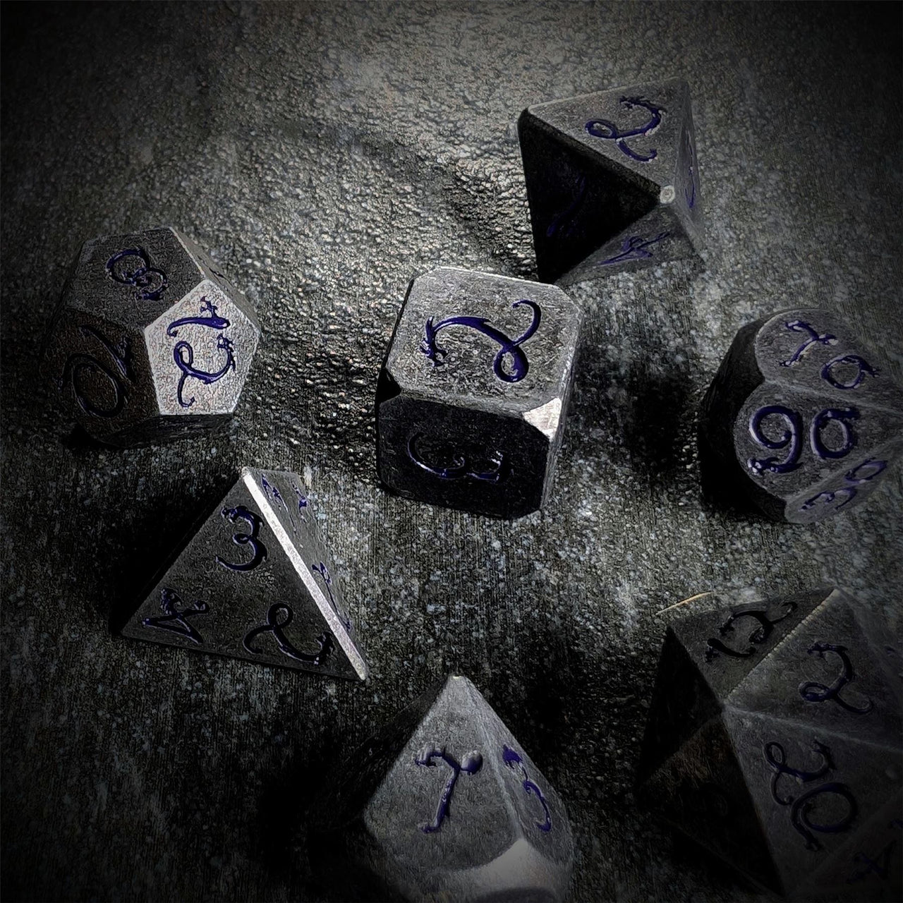 Silver Metal with Purple Dragon Font - 7pcs RPG Dice Set